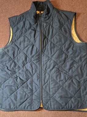 J.Crew Mercantile Men's Walker Quilted Vest Navy Size Large Has Fading In Pits